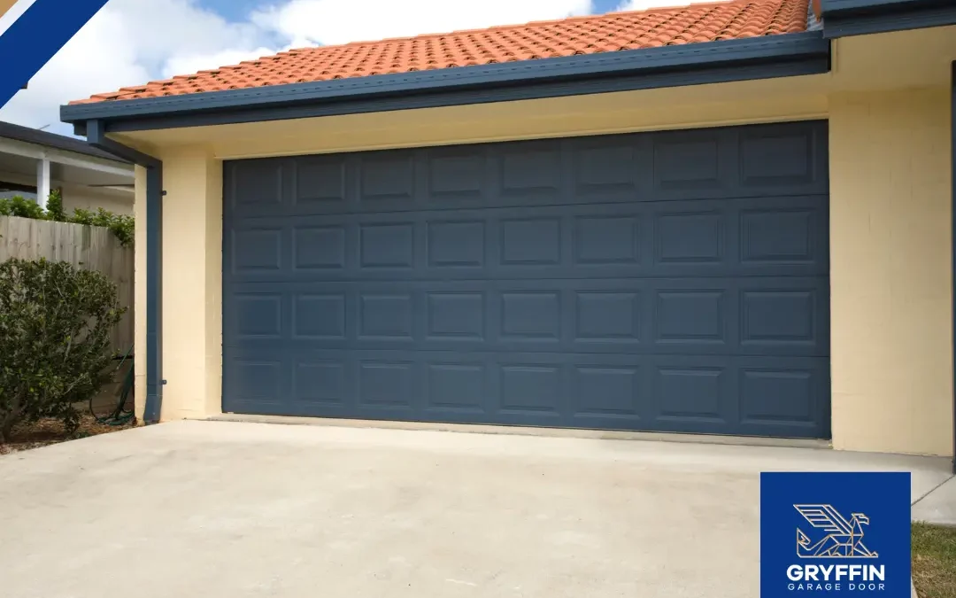 Steel vs. Aluminum vs. Wood: The Best Garage Door Materials to Stand Up to Arizona’s Climate
