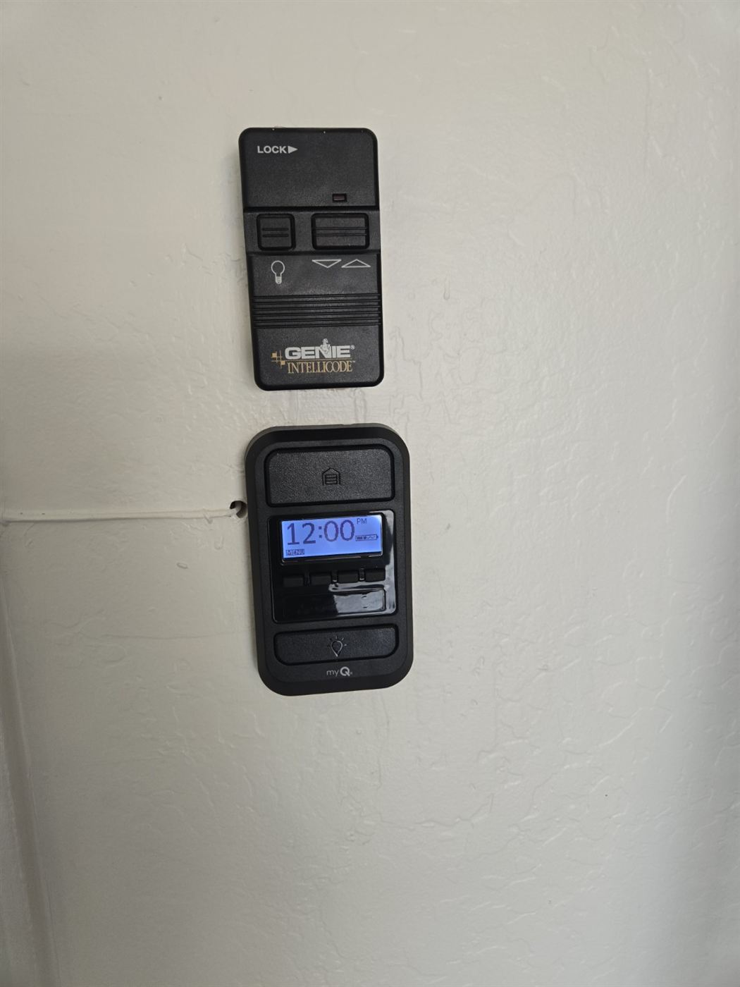 LiftMaster wall control and wireless keypad